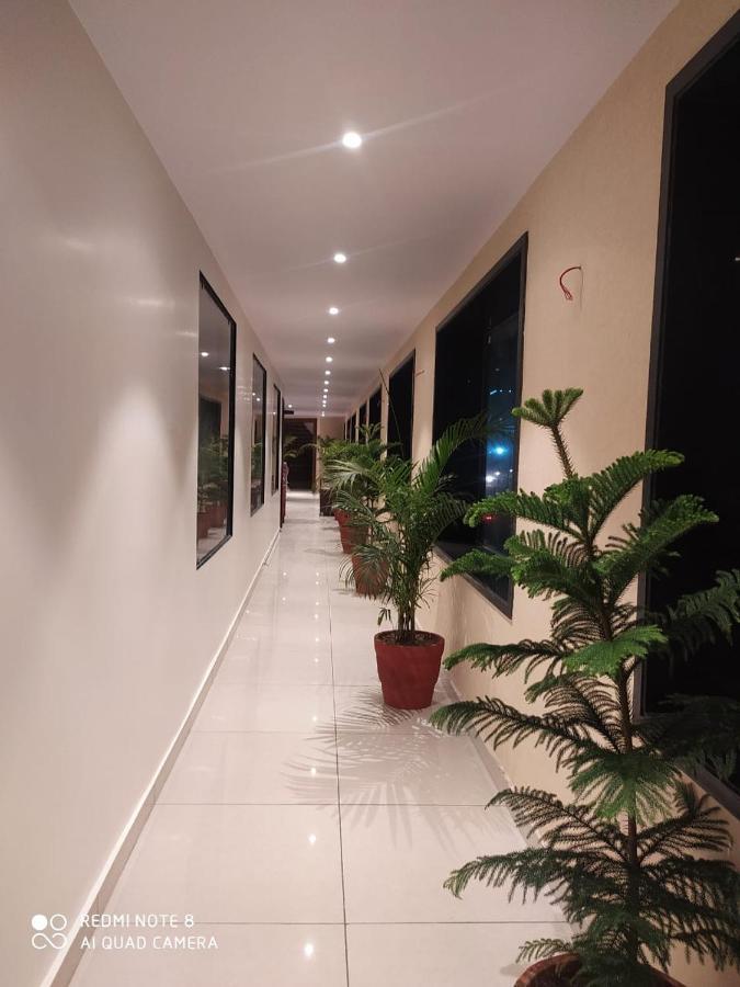 Rajlaxmi Hotel - Free Airport Pickup And Drop Divisione di Divisione di Jaipur Esterno foto
